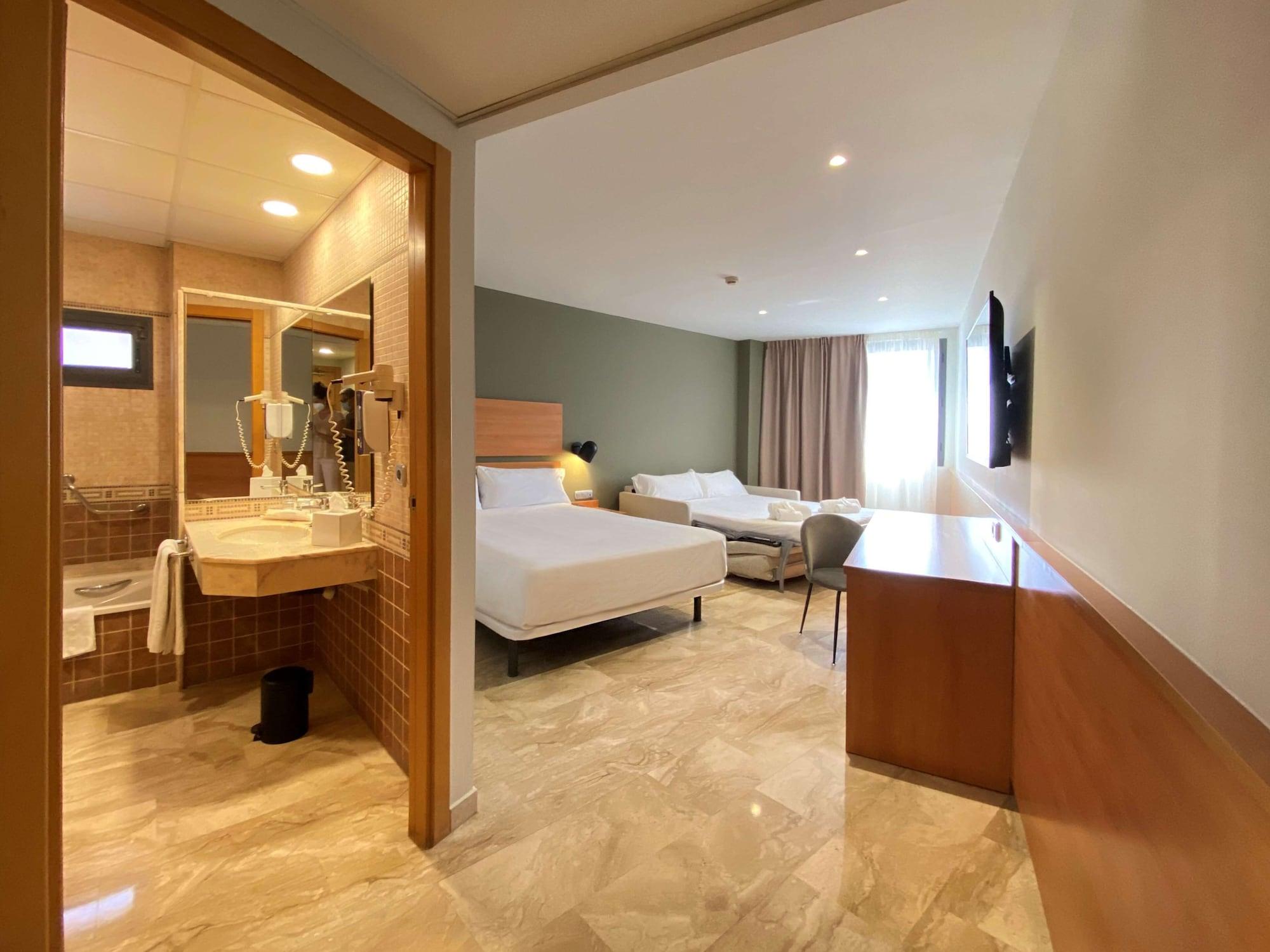 Hotel Sb Express Тарагона Екстериор снимка