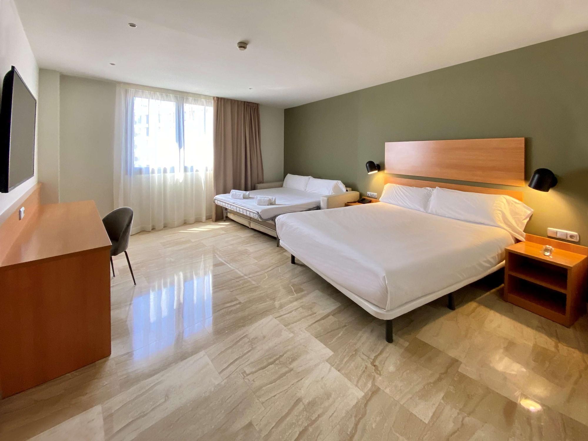 Hotel Sb Express Тарагона Екстериор снимка