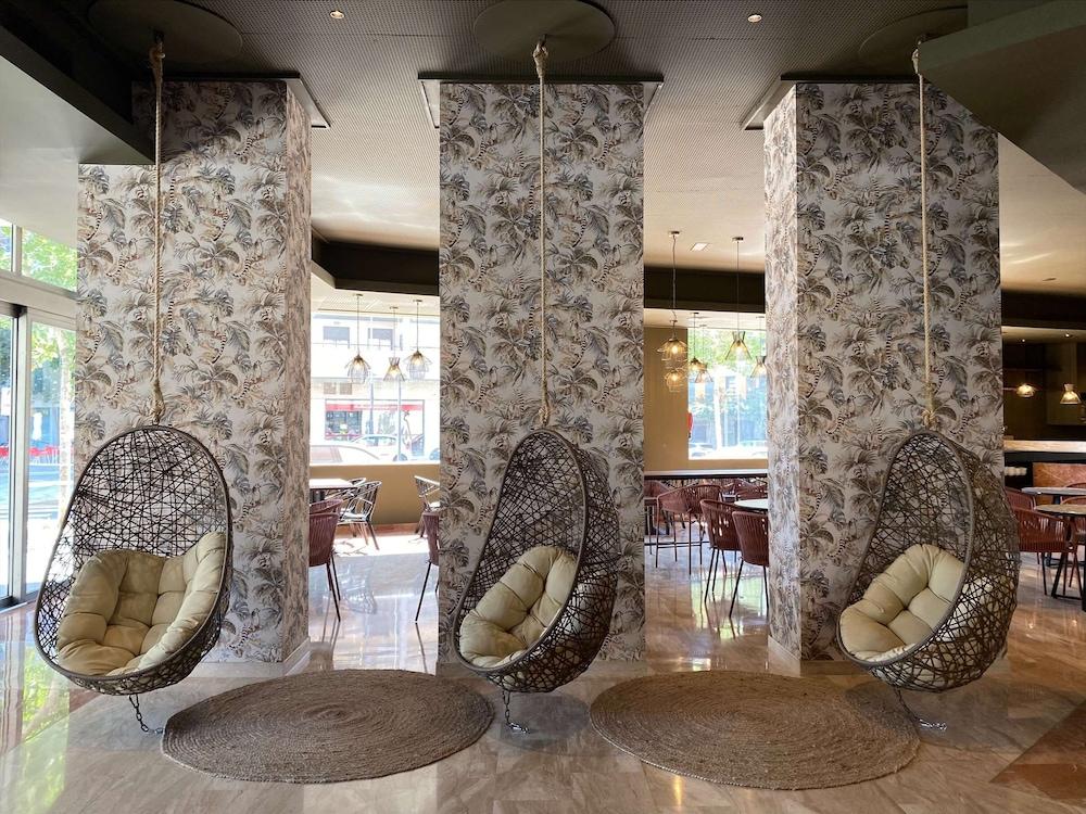 Hotel Sb Express Тарагона Екстериор снимка