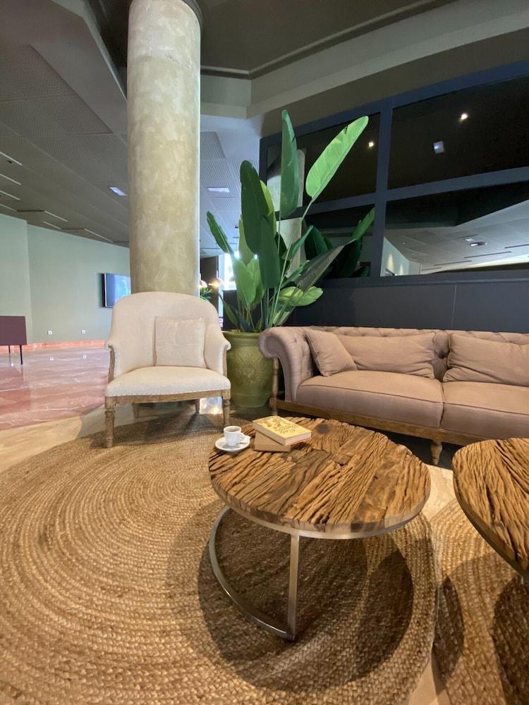 Hotel Sb Express Тарагона Екстериор снимка