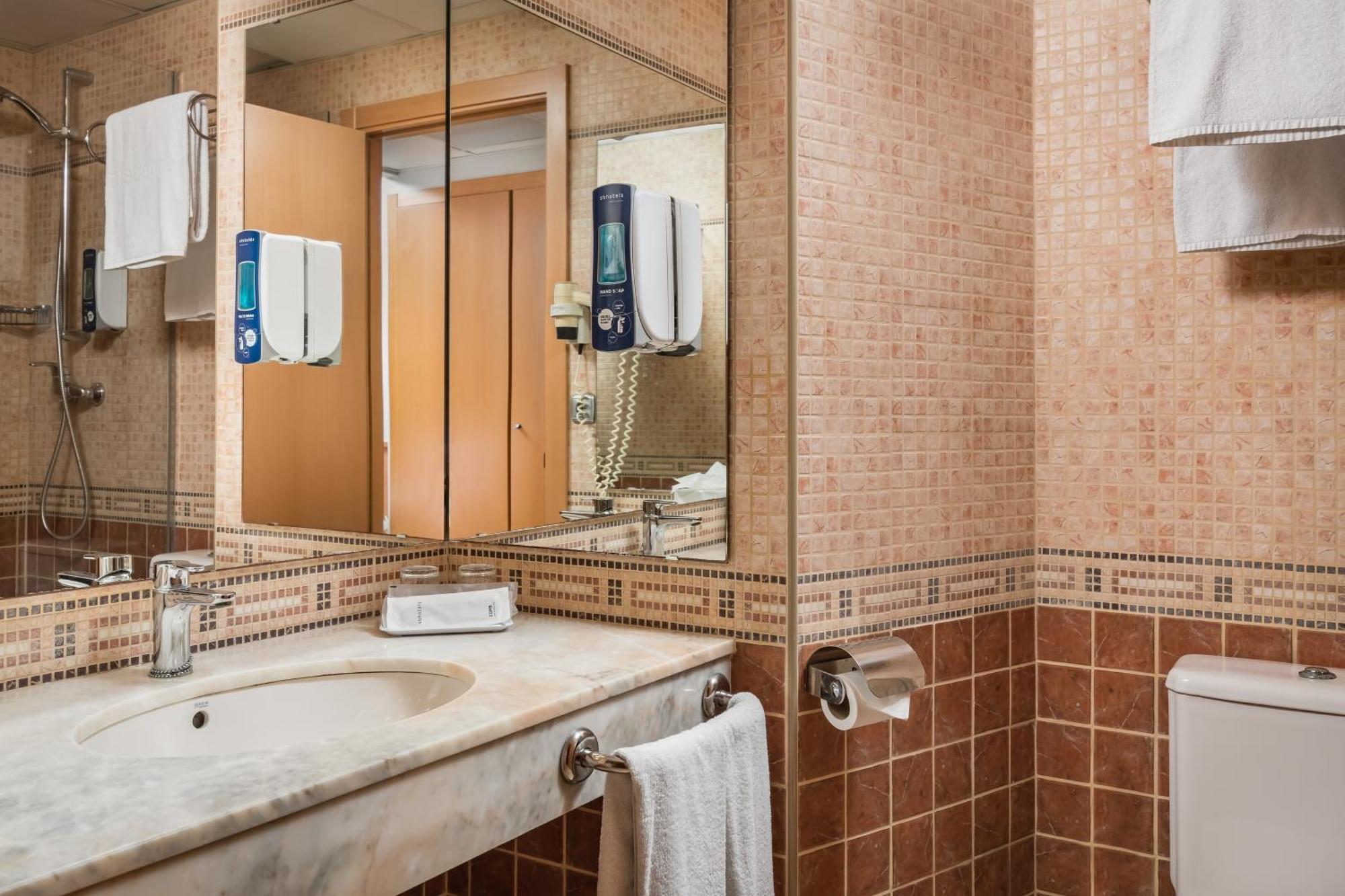 Hotel Sb Express Тарагона Екстериор снимка